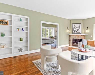 7704 Crossland Road - Photo Thumbnail 8