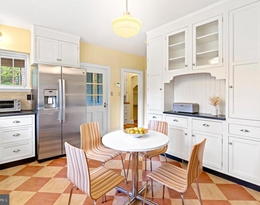 7704 Crossland Road - Photo Thumbnail 19