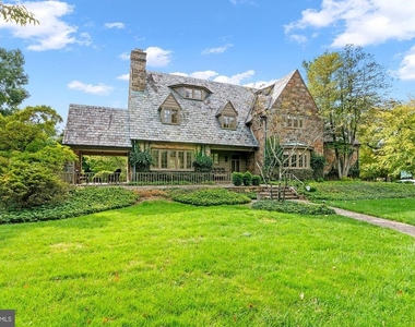 7704 Crossland Road - Photo Thumbnail 64