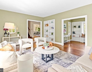 7704 Crossland Road - Photo Thumbnail 4
