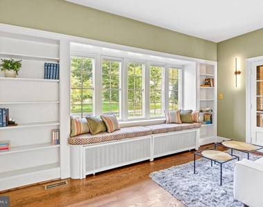 7704 Crossland Road - Photo Thumbnail 9