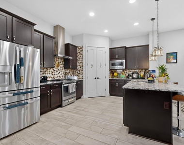 1312 Westborough Ln - Photo Thumbnail 8