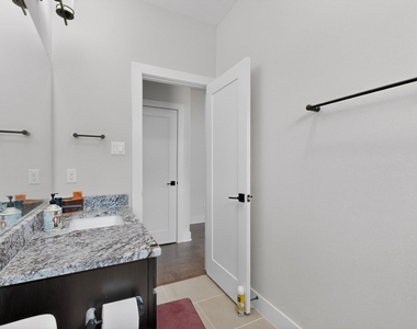 1312 Westborough Ln - Photo Thumbnail 18