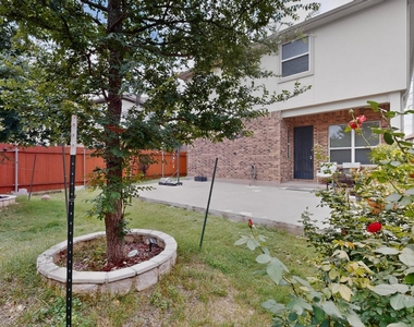 1312 Westborough Ln - Photo Thumbnail 24