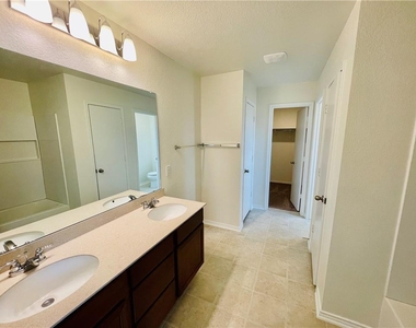13501 Martha Washington Pl - Photo Thumbnail 13