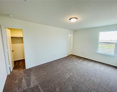 13501 Martha Washington Pl - Photo Thumbnail 3