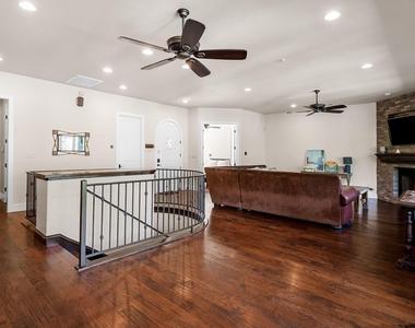3304 Blue Jay Ln - Photo Thumbnail 15