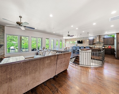 3304 Blue Jay Ln - Photo Thumbnail 16