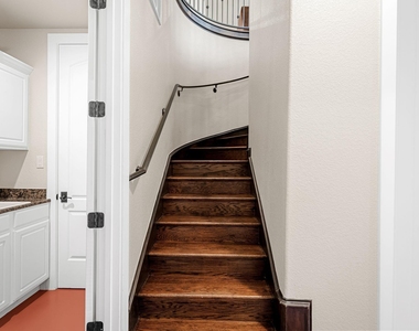 3304 Blue Jay Ln - Photo Thumbnail 17