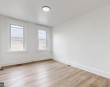 2320 W Lexington Street - Photo Thumbnail 22