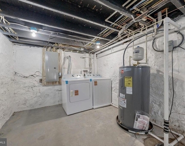 2320 W Lexington Street - Photo Thumbnail 29