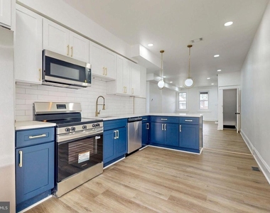2320 W Lexington Street - Photo Thumbnail 12