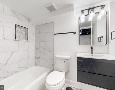 2320 W Lexington Street - Photo Thumbnail 26