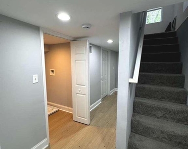 621 Denison Street - Photo Thumbnail 12