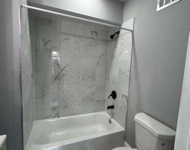 621 Denison Street - Photo Thumbnail 8