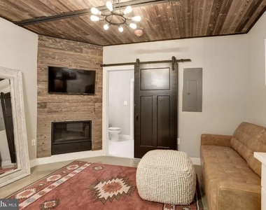 12 W Montgomery Street W - Photo Thumbnail 5