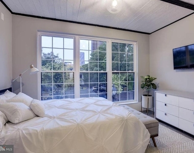 12 W Montgomery Street W - Photo Thumbnail 6