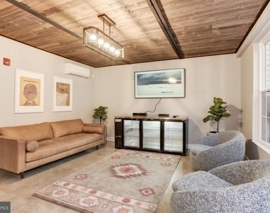 12 W Montgomery Street W - Photo Thumbnail 10