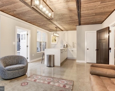 12 W Montgomery Street W - Photo Thumbnail 9