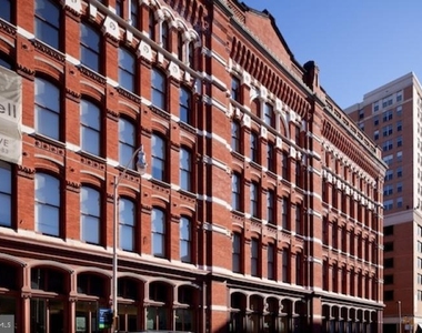 1 S Eutaw Street - Photo Thumbnail 4