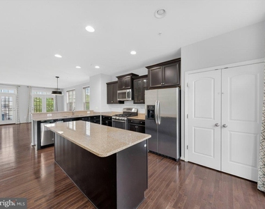 1169 Carinoso Circle - Photo Thumbnail 11