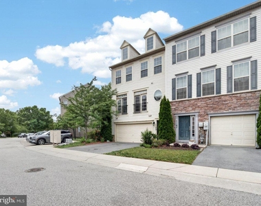 1169 Carinoso Circle - Photo Thumbnail 3