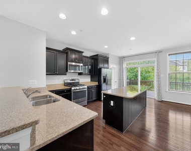1169 Carinoso Circle - Photo Thumbnail 10