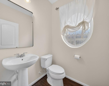 1169 Carinoso Circle - Photo Thumbnail 9