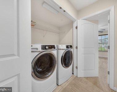 1169 Carinoso Circle - Photo Thumbnail 24