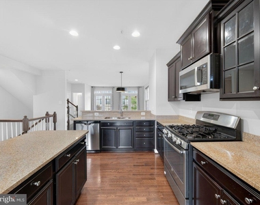 1169 Carinoso Circle - Photo Thumbnail 21