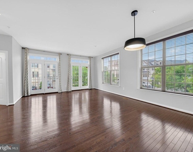 1169 Carinoso Circle - Photo Thumbnail 5