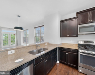 1169 Carinoso Circle - Photo Thumbnail 13