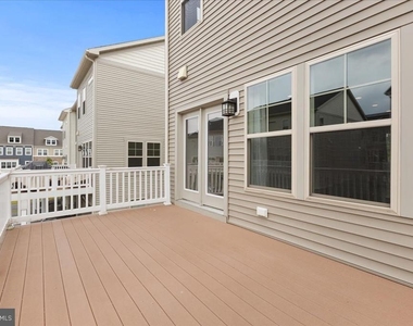7210 Hartley Lane - Photo Thumbnail 16
