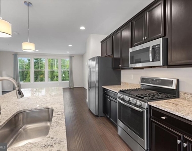 7210 Hartley Lane - Photo Thumbnail 4