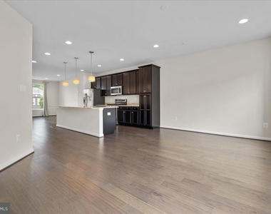 7210 Hartley Lane - Photo Thumbnail 11