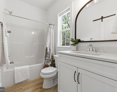 916 Waterview Drive - Photo Thumbnail 22