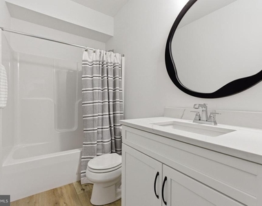 916 Waterview Drive - Photo Thumbnail 18