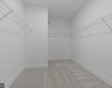 916 Waterview Drive - Photo Thumbnail 19