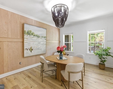 916 Waterview Drive - Photo Thumbnail 9