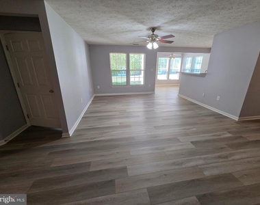 2441 Blue Spring Court - Photo Thumbnail 4