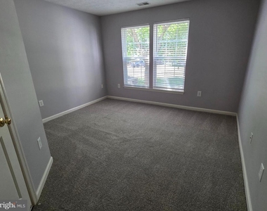 2441 Blue Spring Court - Photo Thumbnail 14