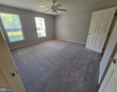 2441 Blue Spring Court - Photo Thumbnail 9