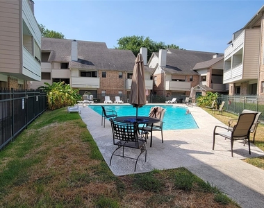 2500 Burleson Rd - Photo Thumbnail 7