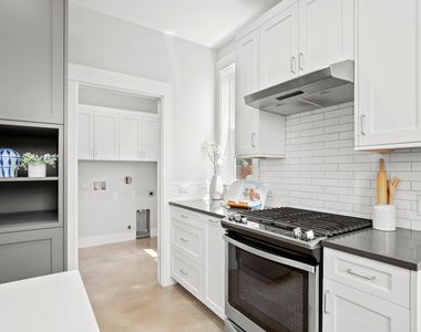 1809 Chestnut - Photo Thumbnail 7