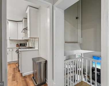 105 Dinsmore Avenue - Photo Thumbnail 11