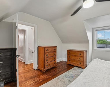 105 Dinsmore Avenue - Photo Thumbnail 20