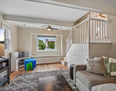 105 Dinsmore Avenue - Photo Thumbnail 8
