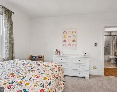 105 Dinsmore Avenue - Photo Thumbnail 25