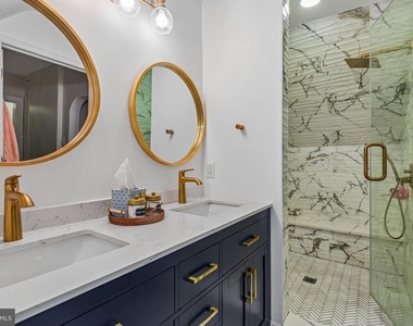 105 Dinsmore Avenue - Photo Thumbnail 22