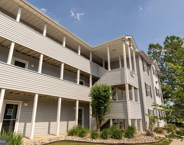 3500 Sanibel Circle - Photo Thumbnail 1